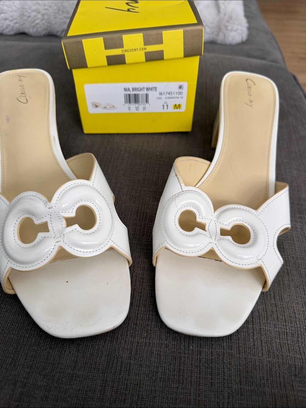 Circus by Sam Edelman White Leather Cutout Slide Mules